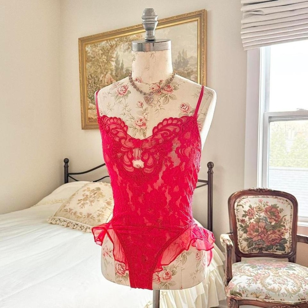 red lace‎ teddy bodysuit  90s intimate style lace bodysuit size large